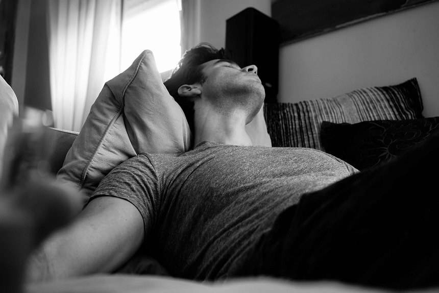 Regular sleep helps improve your testosterone levels